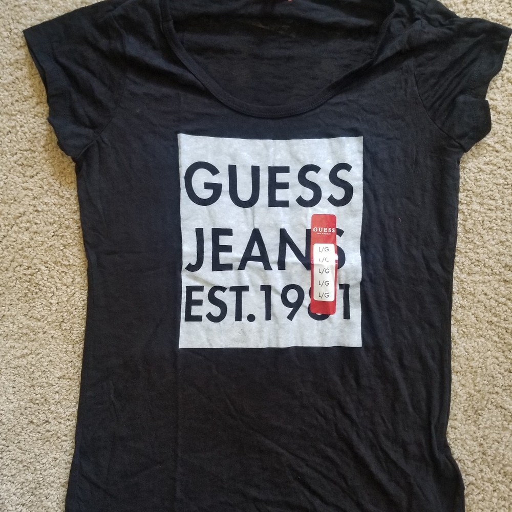 Guess tshirt